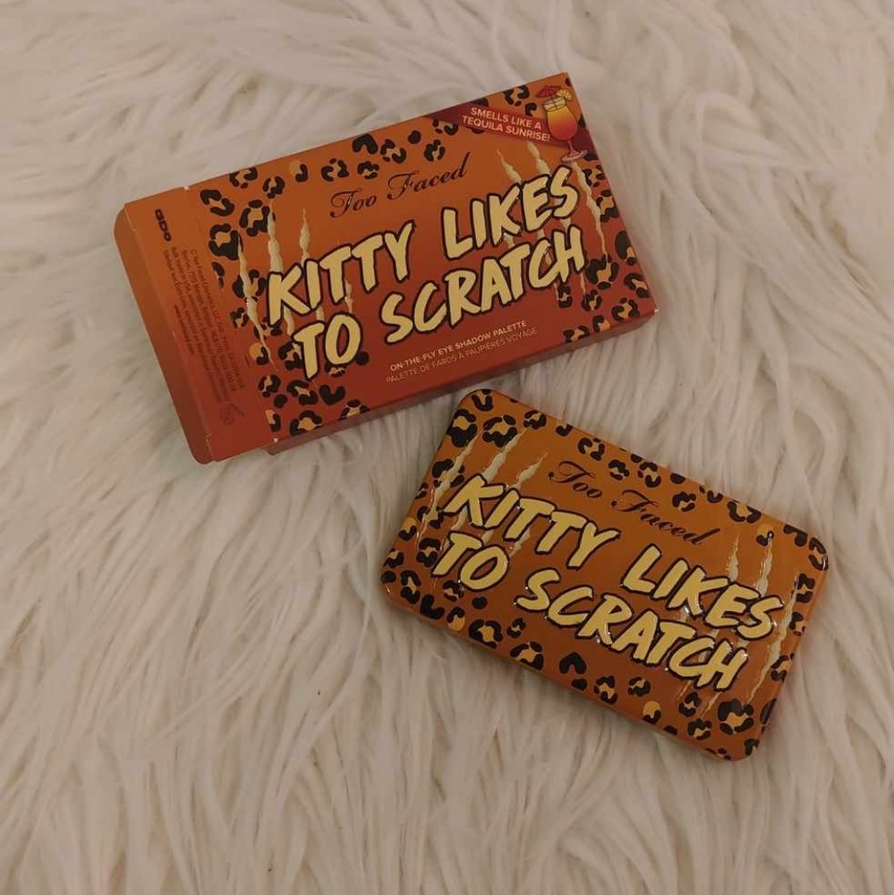💖FIRM! NWT TOO FACED KITTY LIKES TO SCRATCH MINI EYESHADOW PALETTE (LAST ONE AV